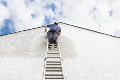 Peinture extérieure à Saint-Laurent-sur-Gorre — façades et ravalement